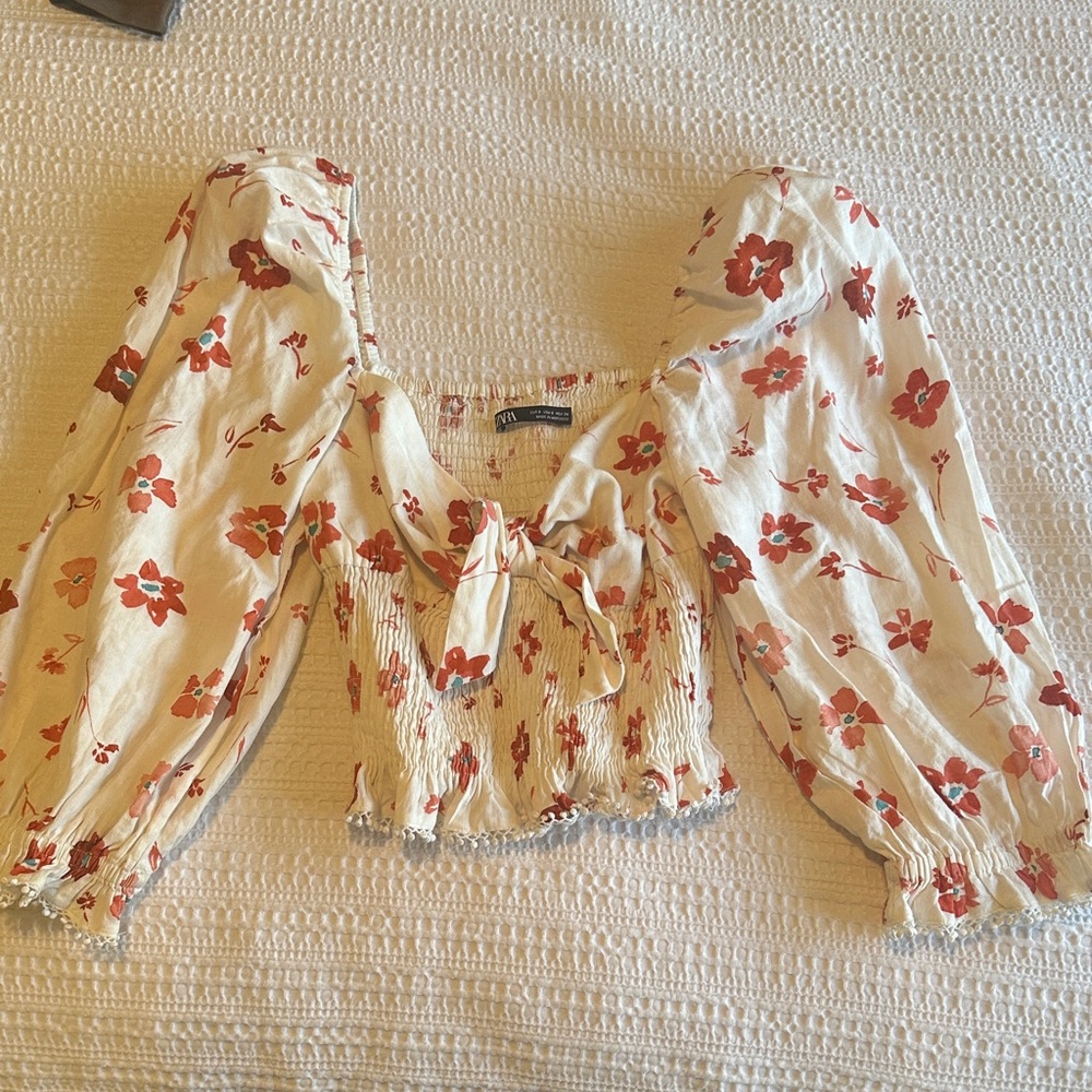 Floral ZARA Puff Sleeve Top